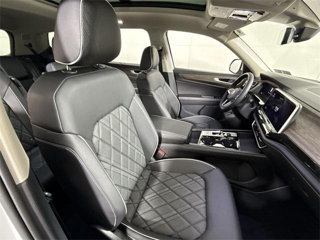 new 2025 Volkswagen Atlas car, priced at $51,886