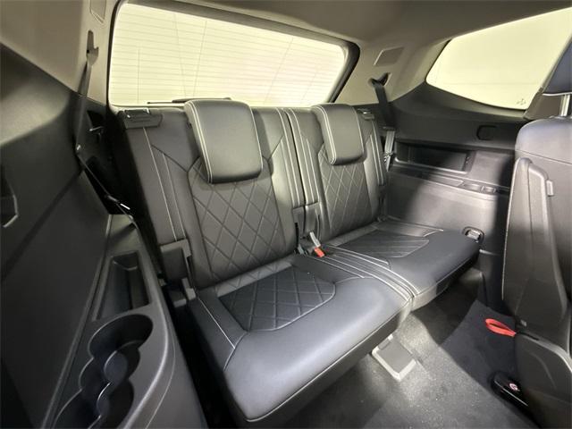 new 2025 Volkswagen Atlas car, priced at $51,886