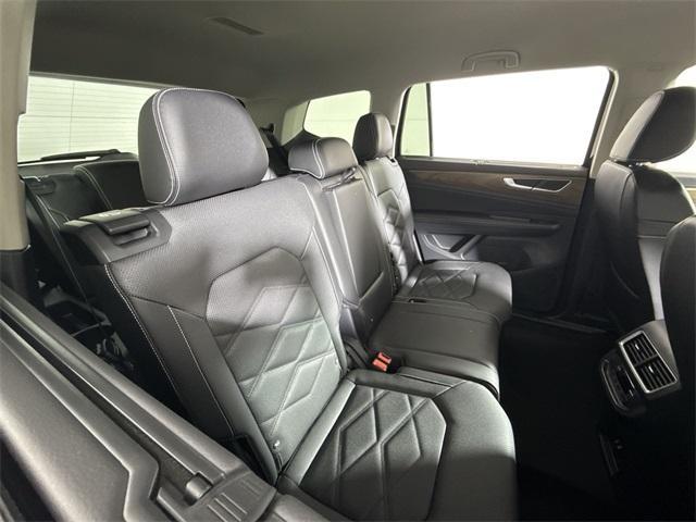 new 2025 Volkswagen Atlas car, priced at $43,382