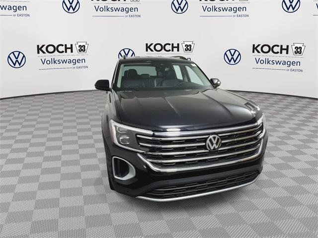 new 2025 Volkswagen Atlas car, priced at $43,382