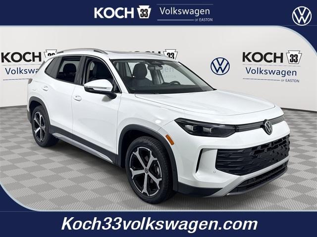 new 2025 Volkswagen Tiguan car, priced at $33,625