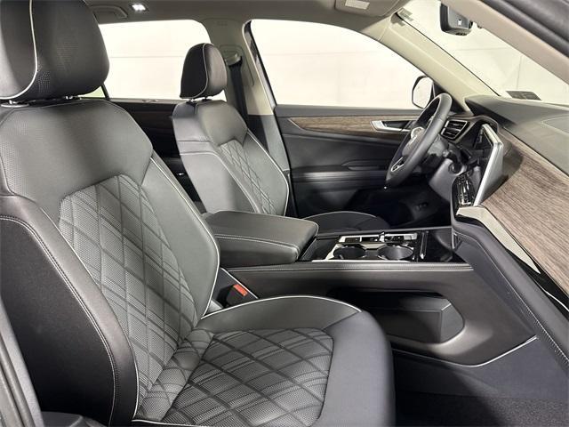 new 2025 Volkswagen Atlas car, priced at $52,021