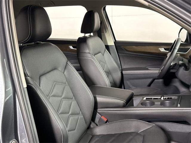 new 2025 Volkswagen Atlas car, priced at $38,877