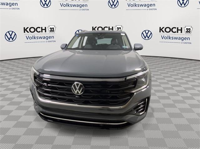 new 2025 Volkswagen Atlas car, priced at $55,286