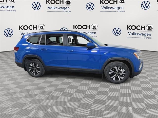 new 2025 Volkswagen Atlas car, priced at $40,052