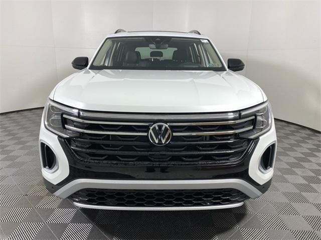 new 2024 Volkswagen Atlas car, priced at $49,046