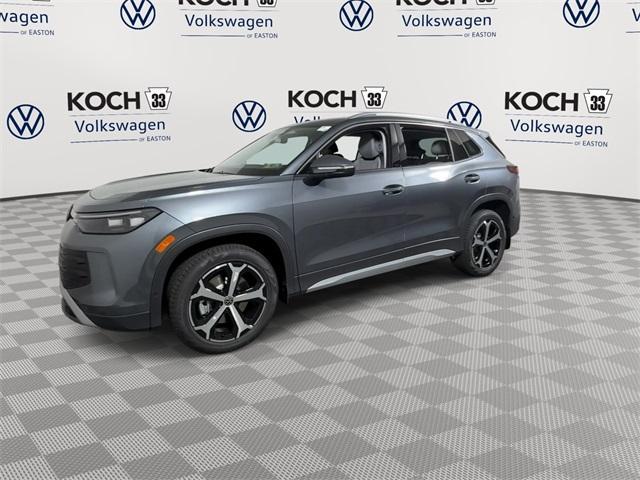 new 2025 Volkswagen Tiguan car, priced at $36,076