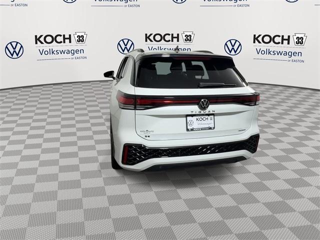 new 2025 Volkswagen Tiguan car, priced at $39,202