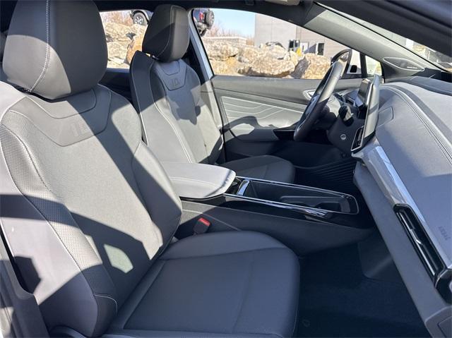 new 2025 Volkswagen ID.4 car, priced at $54,916