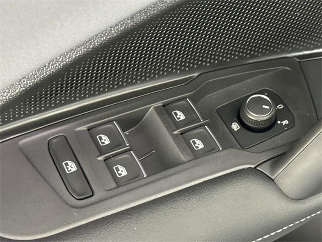 new 2025 Volkswagen Tiguan car, priced at $33,561