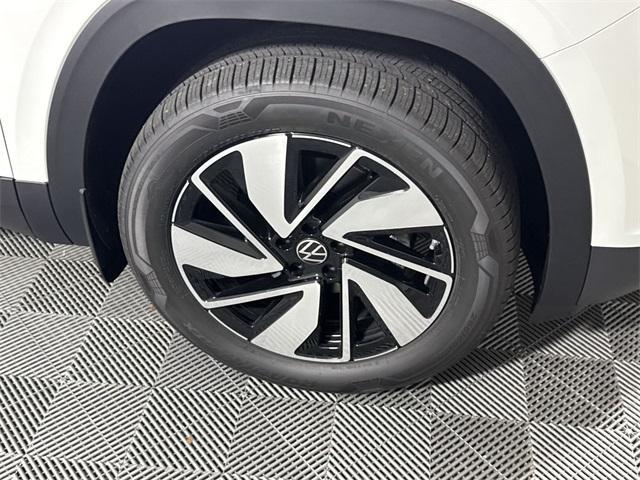 new 2026 Volkswagen Atlas car, priced at $48,659