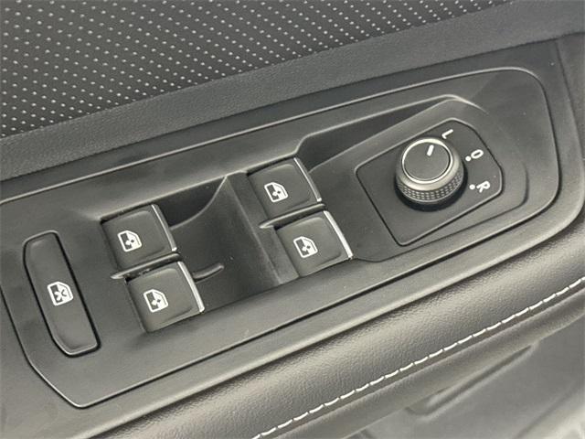 new 2026 Volkswagen Atlas car, priced at $48,659