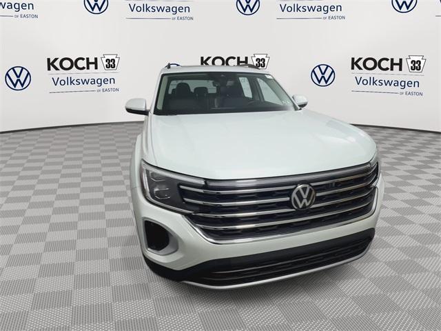 new 2026 Volkswagen Atlas car, priced at $48,659