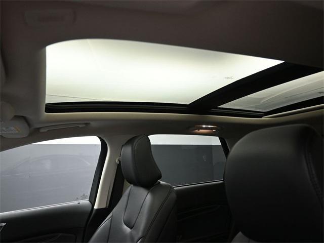 used 2022 Ford Edge car, priced at $30,989