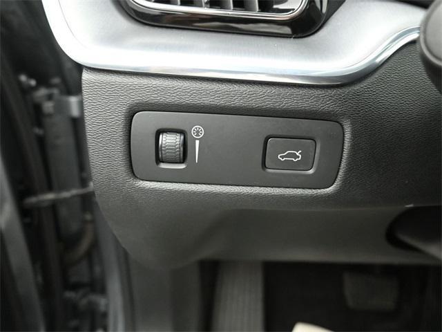 used 2020 Volvo XC60 car, priced at $21,525