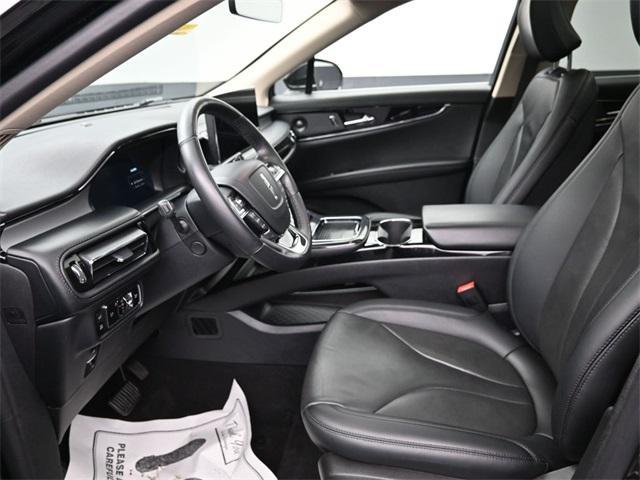 used 2023 Lincoln Nautilus car, priced at $44,295