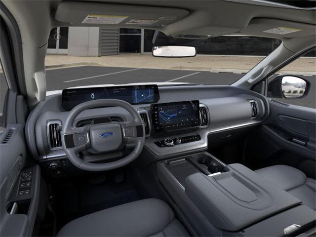 new 2025 Ford Expedition car, priced at $73,575