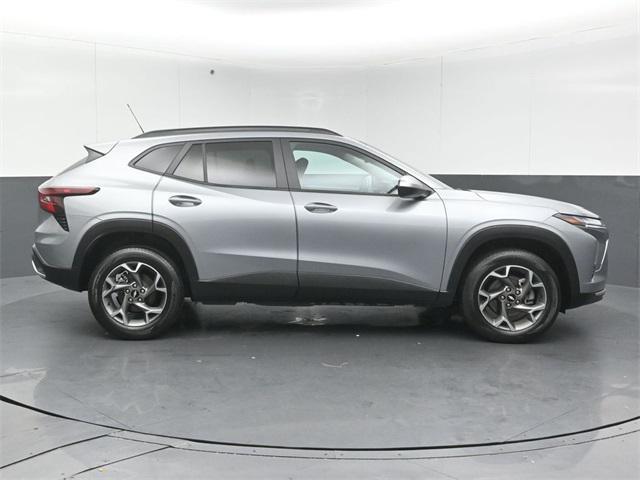 used 2025 Chevrolet Trax car, priced at $21,999