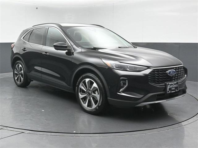 used 2023 Ford Escape car, priced at $27,999