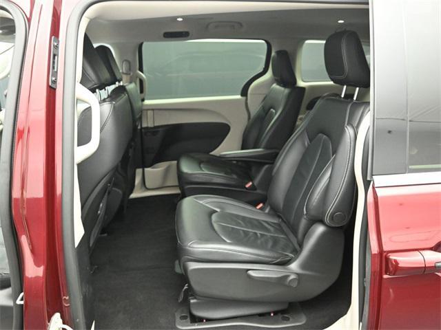 used 2022 Chrysler Pacifica Hybrid car, priced at $29,495