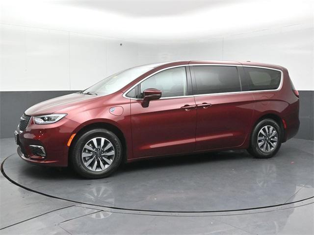 used 2022 Chrysler Pacifica Hybrid car, priced at $29,495