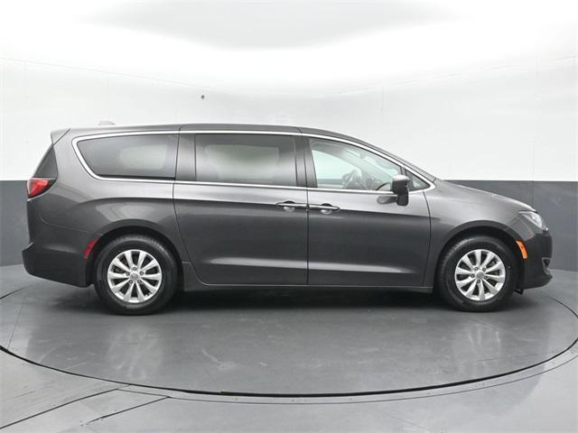 used 2019 Chrysler Pacifica car, priced at $20,425