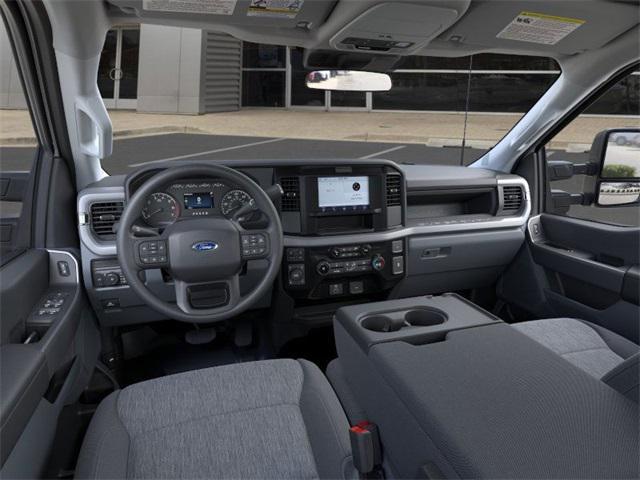 new 2025 Ford F-250 car, priced at $60,540