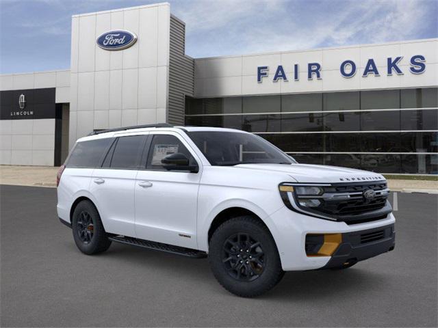 new 2025 Ford Expedition car, priced at $81,710