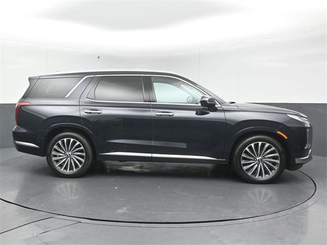 used 2025 Hyundai Palisade car, priced at $47,999