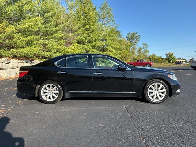 used 2007 Lexus LS 460 car, priced at $7,700