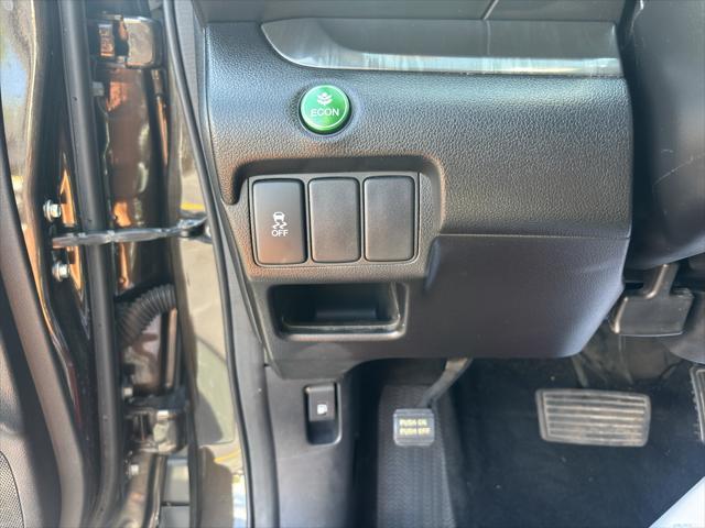 used 2013 Honda CR-V car, priced at $17,300