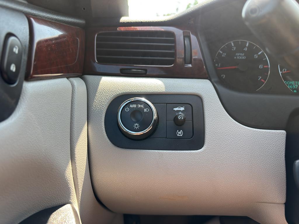 used 2009 Chevrolet Impala car, priced at $5,500