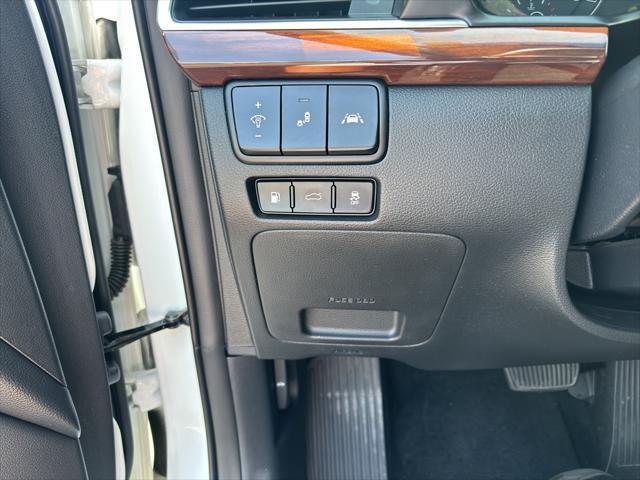 used 2019 Kia Cadenza car, priced at $23,000