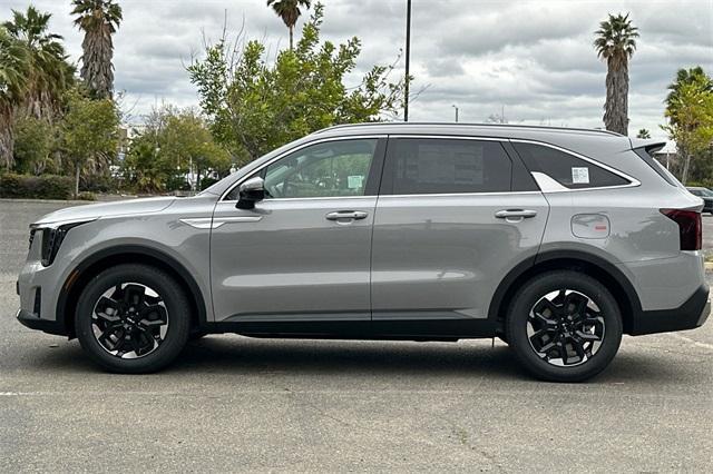 new 2025 Kia Sorento car, priced at $38,325