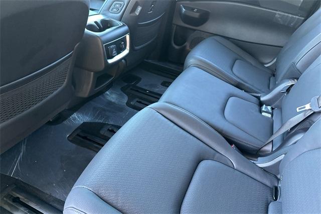 new 2026 Kia Carnival Hybrid car, priced at $54,870