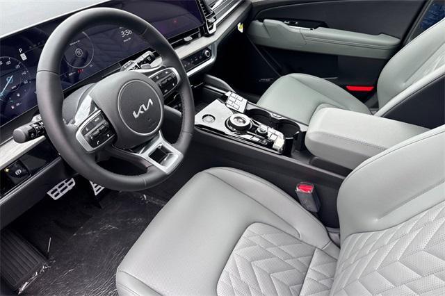 new 2025 Kia Sportage Plug-In Hybrid car, priced at $46,110