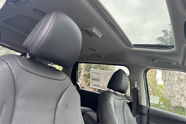 new 2025 Kia Carnival Hybrid car, priced at $50,236
