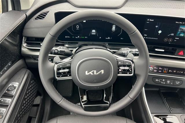 new 2025 Kia Carnival Hybrid car, priced at $51,095