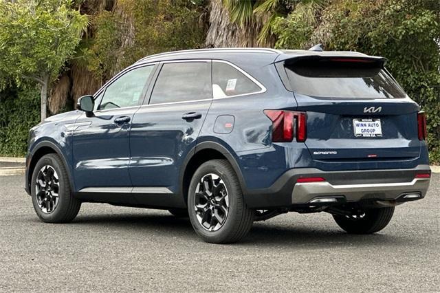 new 2025 Kia Sorento car, priced at $37,060