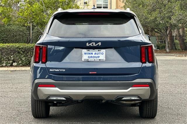 new 2025 Kia Sorento car, priced at $37,060