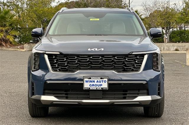 new 2025 Kia Sorento car, priced at $37,060