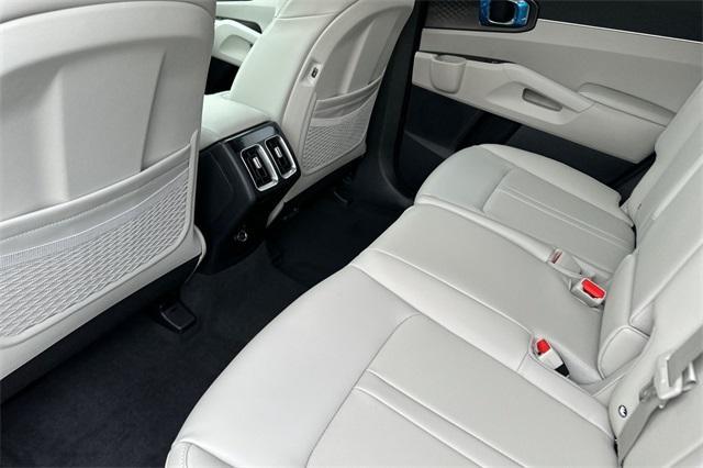 new 2025 Kia Sorento car, priced at $37,060