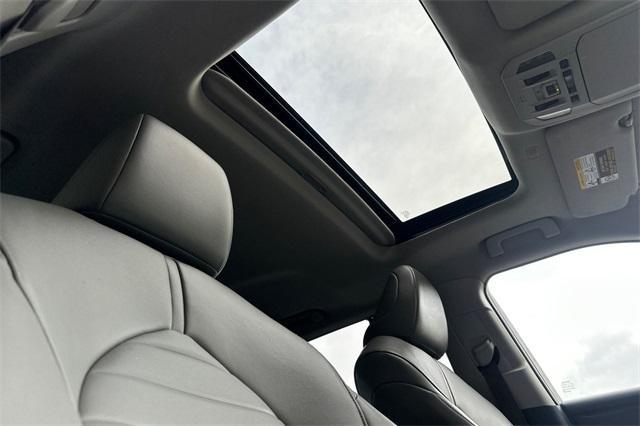 used 2022 Toyota Highlander car, priced at $30,605