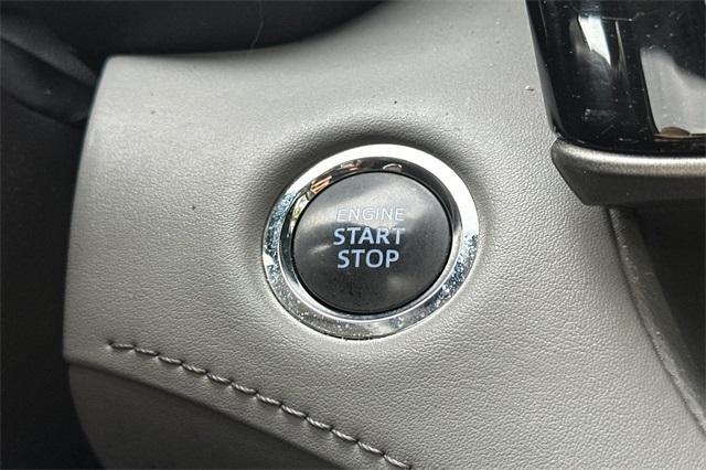 used 2022 Toyota Highlander car, priced at $30,605