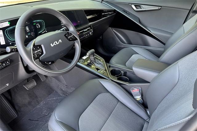 new 2025 Kia Niro car, priced at $31,360