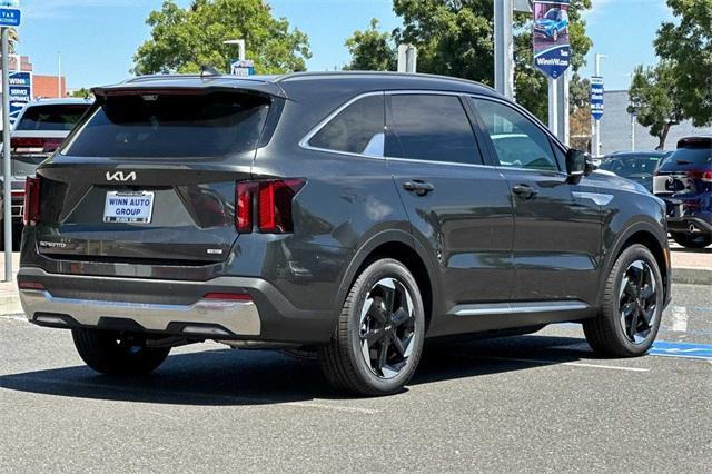 new 2025 Kia Sorento Hybrid car, priced at $48,915