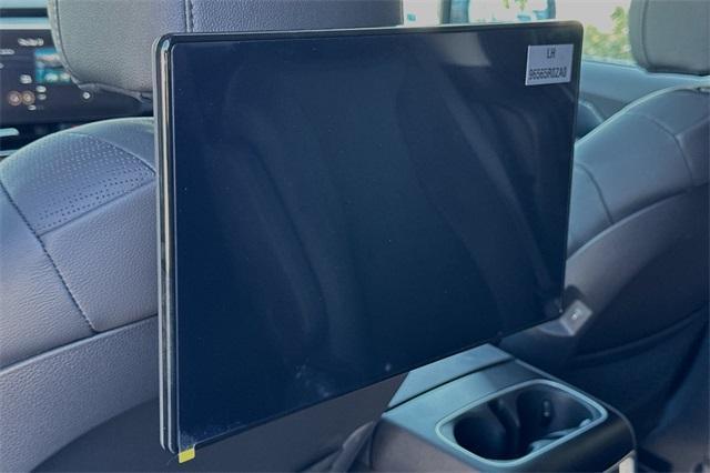 new 2025 Kia Carnival car, priced at $55,330