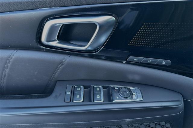 new 2025 Kia Carnival car, priced at $55,330