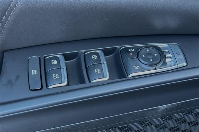 new 2025 Kia Carnival car, priced at $55,330