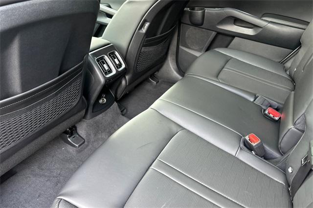 new 2025 Kia Sorento car, priced at $38,445